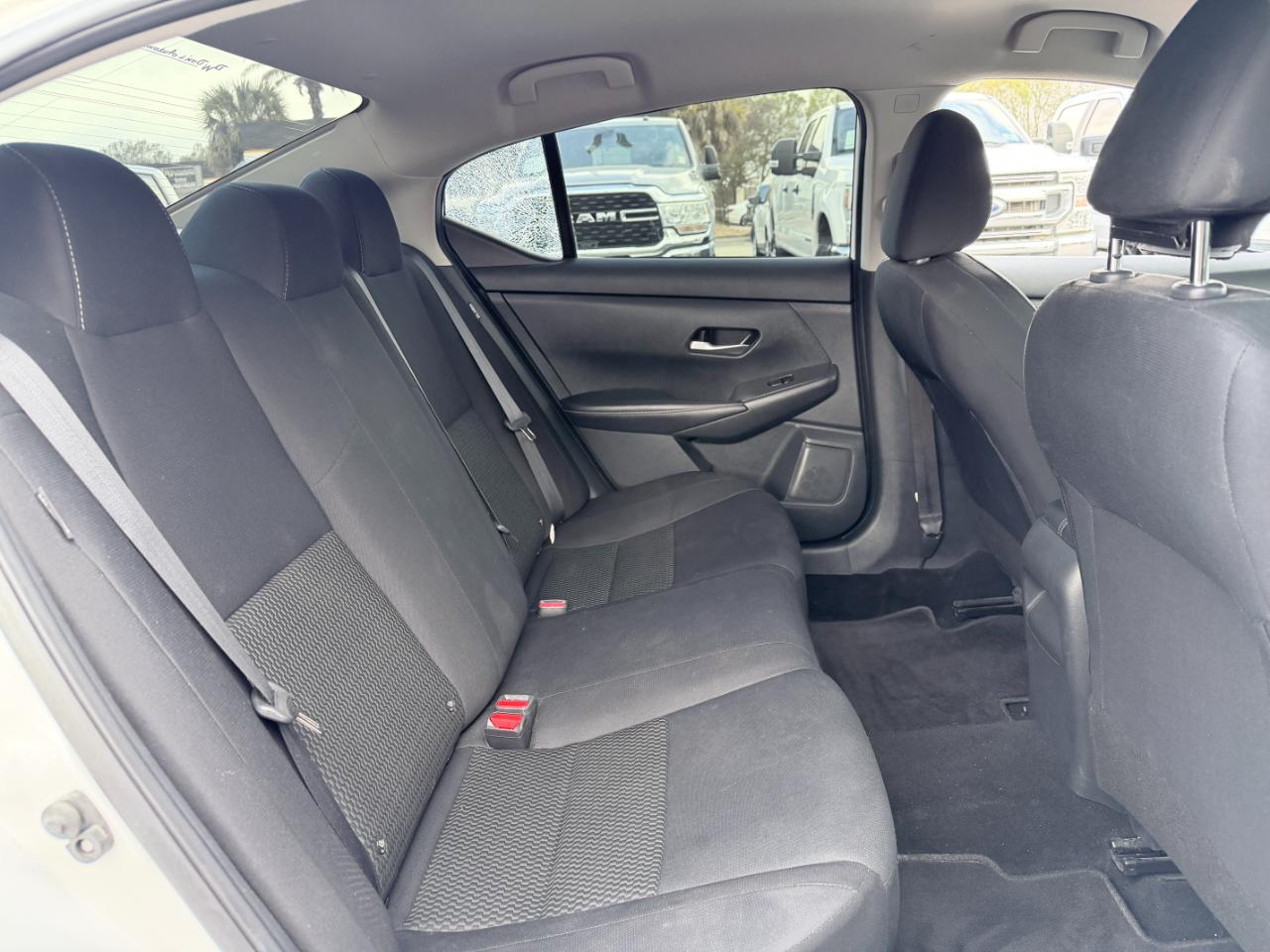 Nissan Sentra S CVT 2022