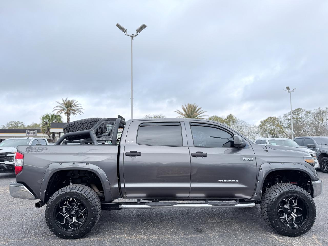 Toyota Tundra 4WD Truck CrewMax 5.7L FFV V8 6-Spd AT TRD Pro (Natl) 2016