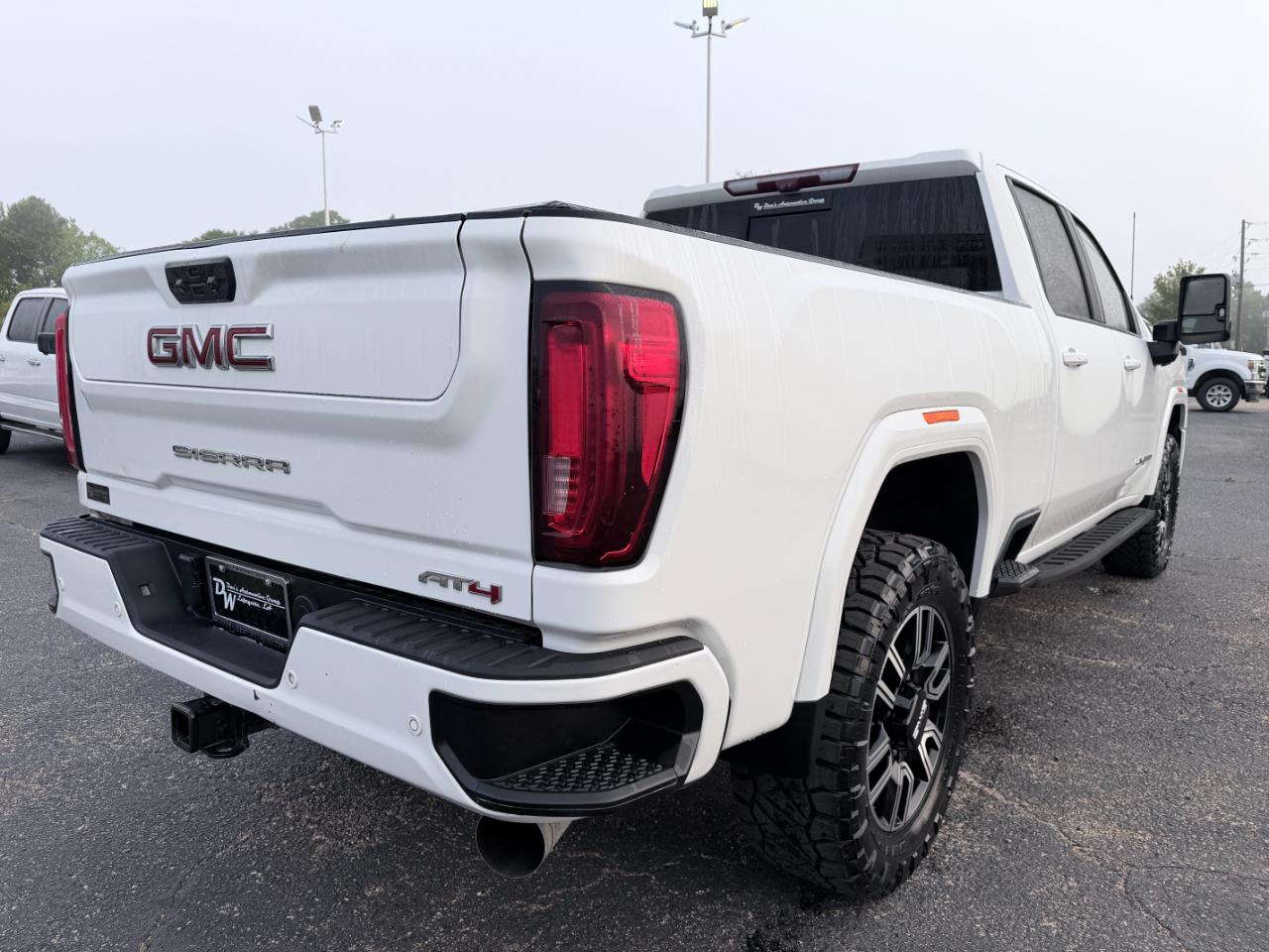 GMC Sierra 2500HD 4WD Crew Cab 159" AT4 2022