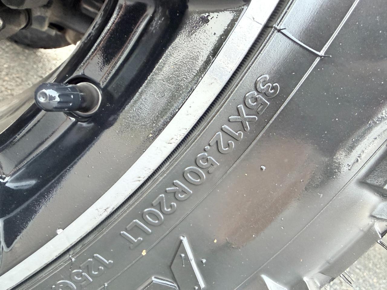 GMC Sierra 2500HD 4WD Crew Cab 159" AT4 2022