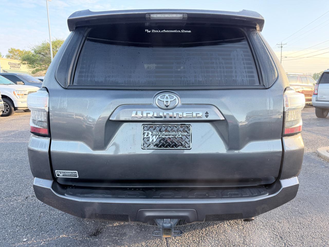 Toyota 4Runner SR5 4WD (Natl) 2023