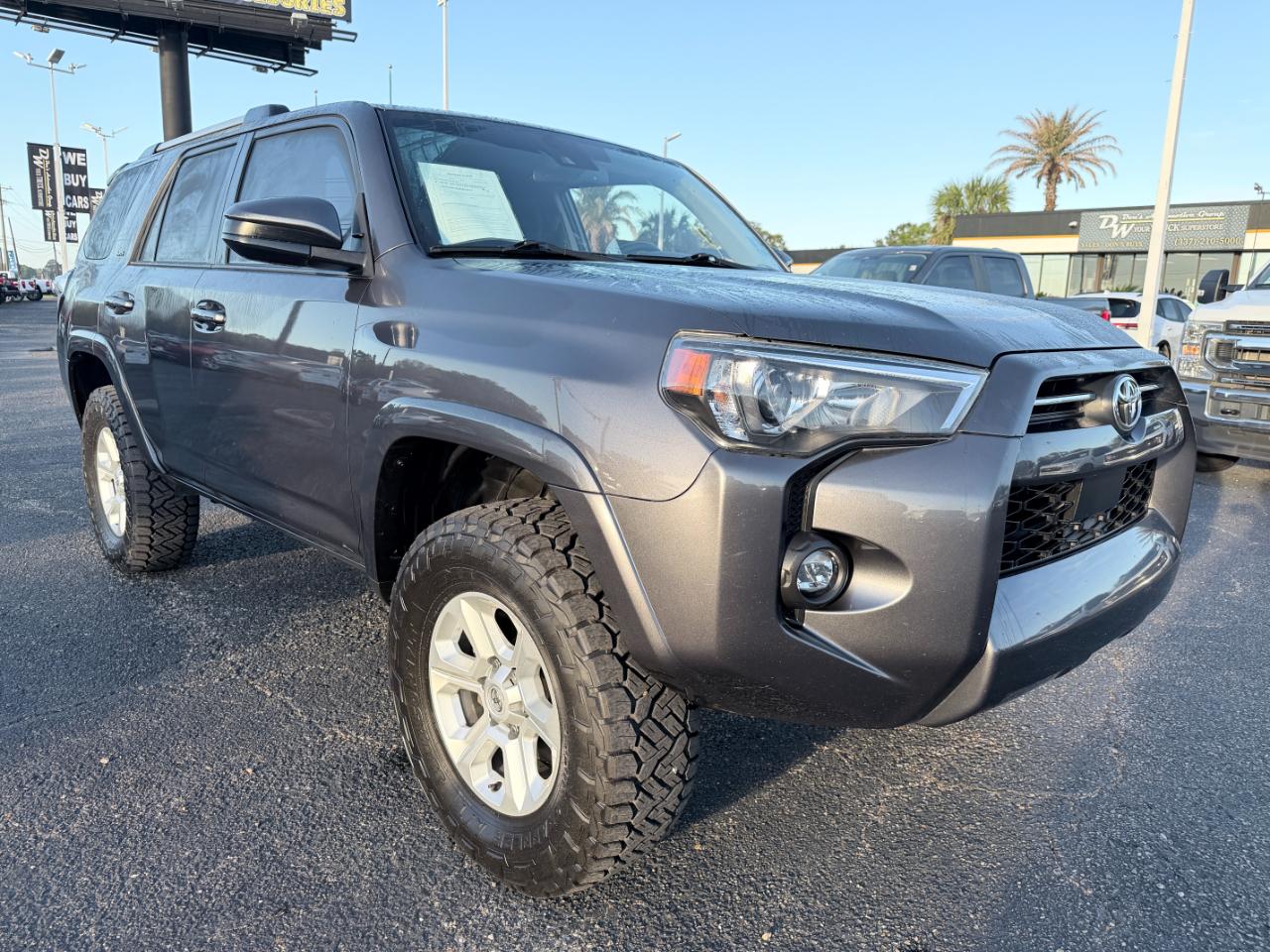 Toyota 4Runner SR5 4WD (Natl) 2023