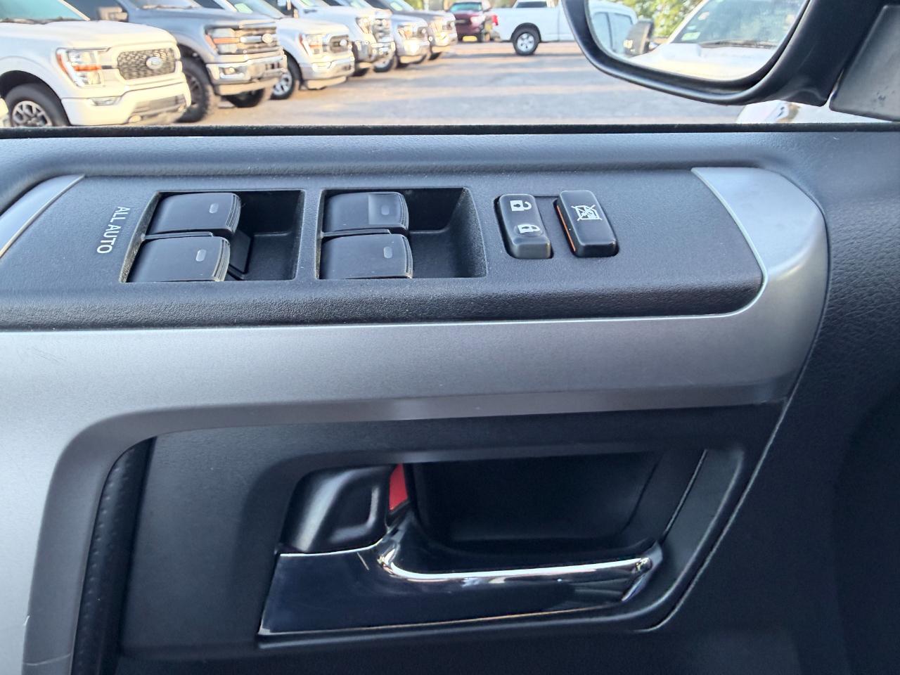 Toyota 4Runner SR5 4WD (Natl) 2023