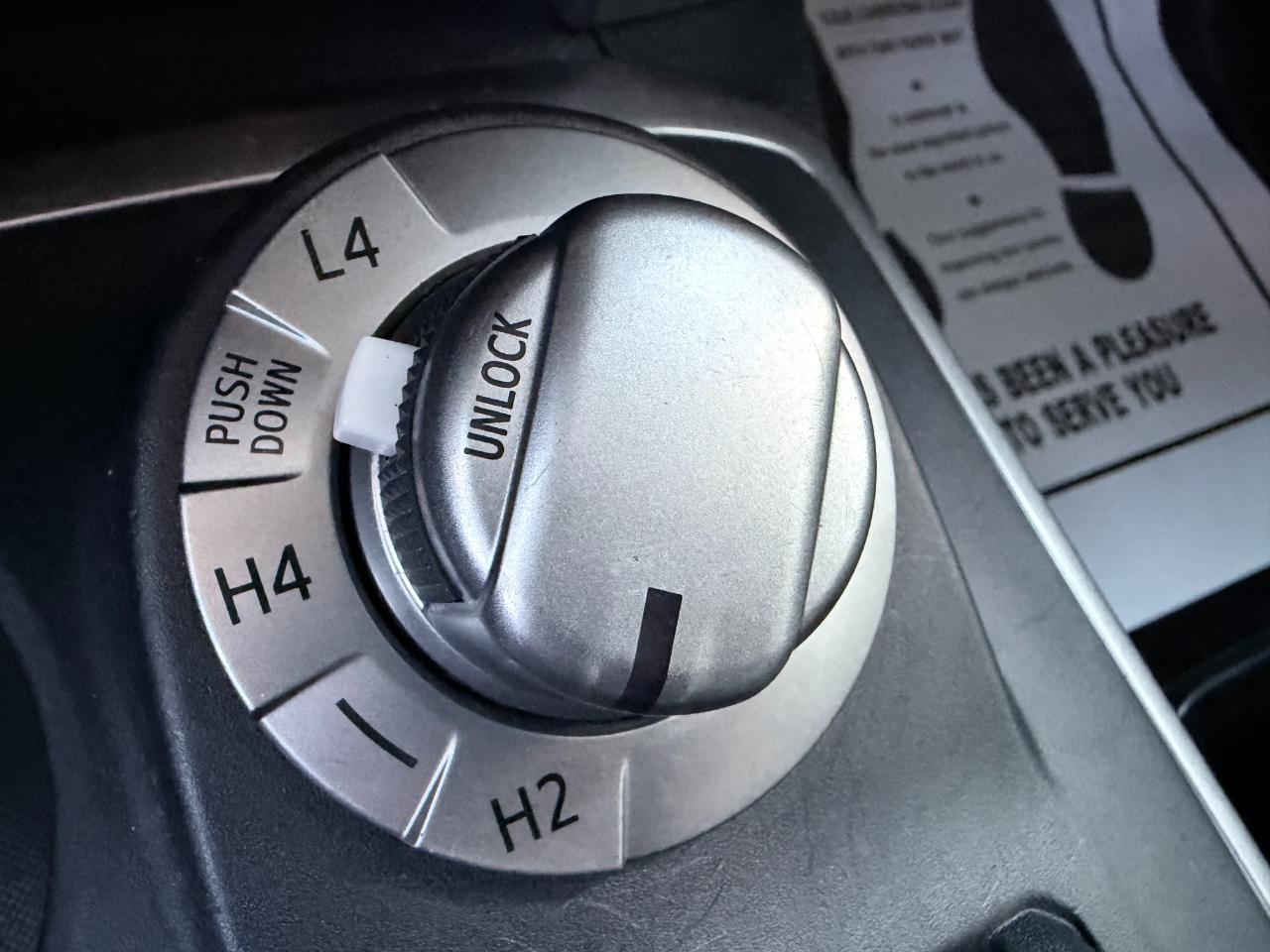 Toyota 4Runner SR5 4WD (Natl) 2023