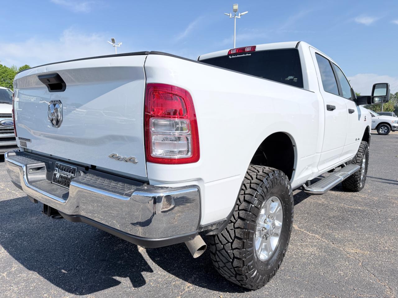 RAM 2500 Big Horn 4x4 Crew Cab 6'4" Box 2024
