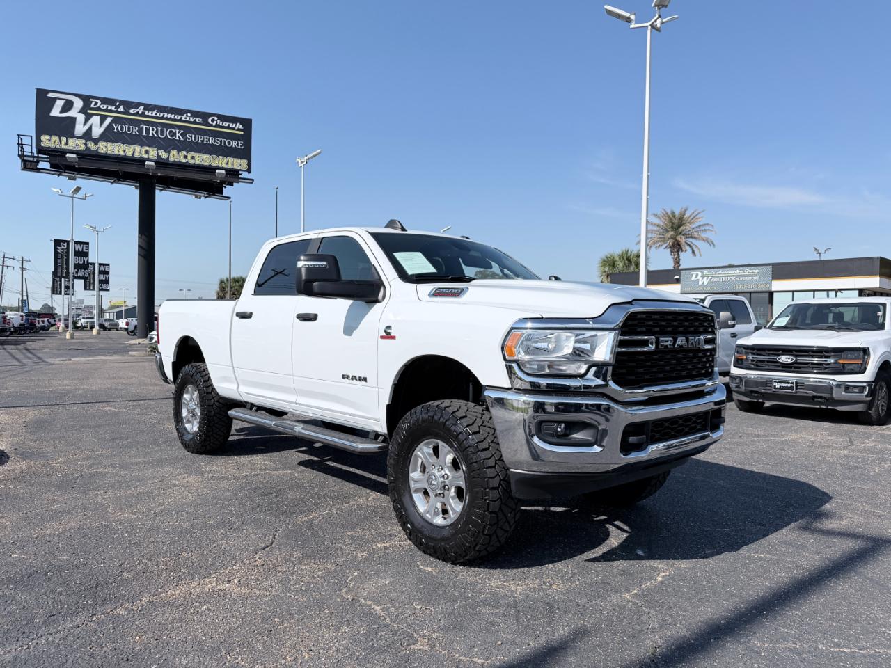 RAM 2500 Big Horn 4x4 Crew Cab 6'4" Box 2024