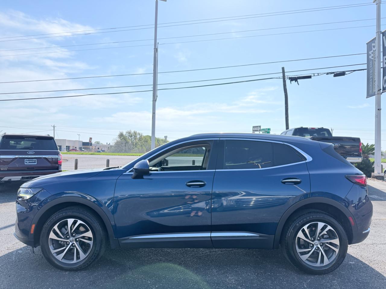 Buick Envision FWD 4dr Essence 2023