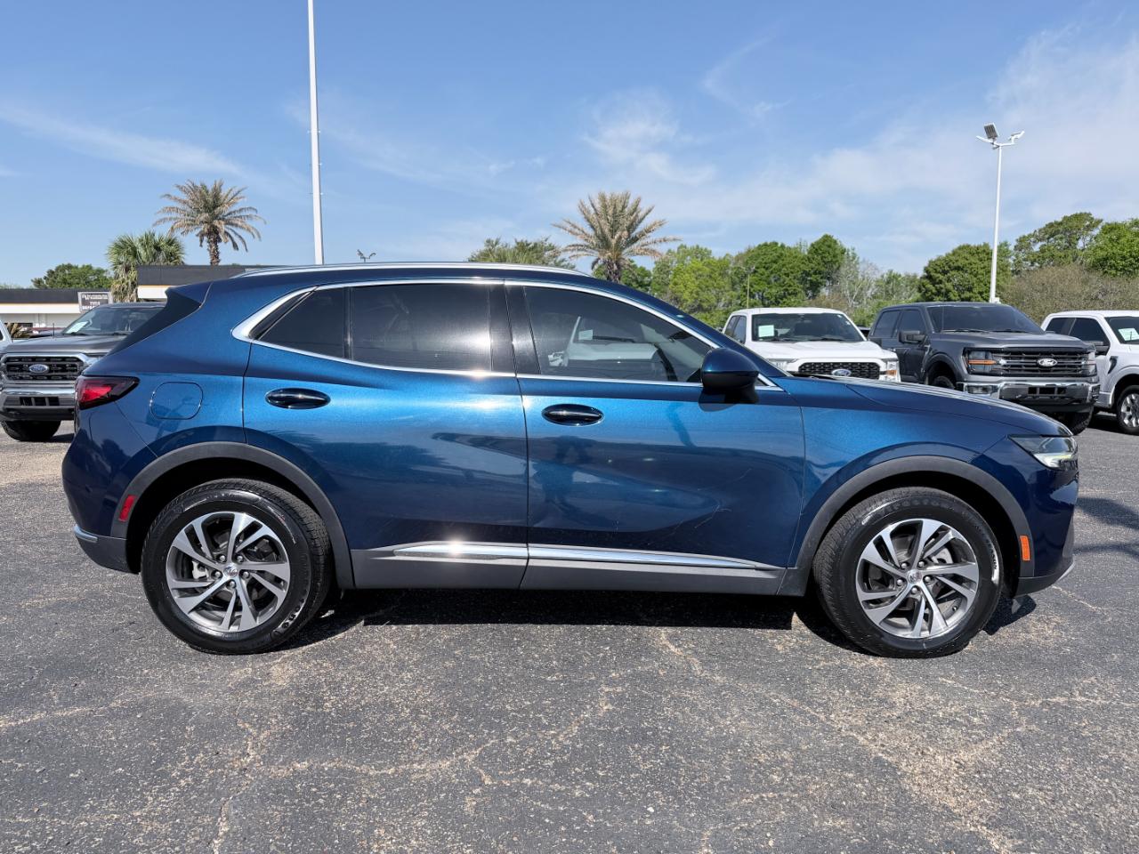 Buick Envision FWD 4dr Essence 2023