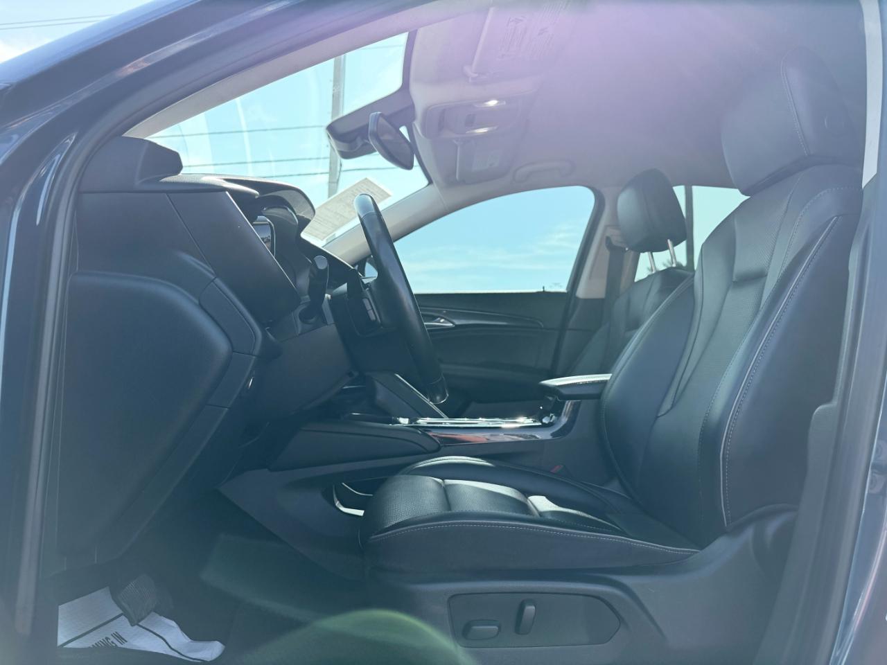 Buick Envision FWD 4dr Essence 2023