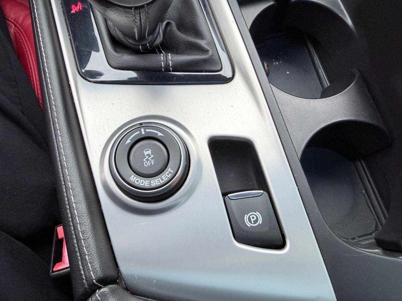 Chevrolet Corvette Stingray 2dr Z51 Cpe w/1LT 2014