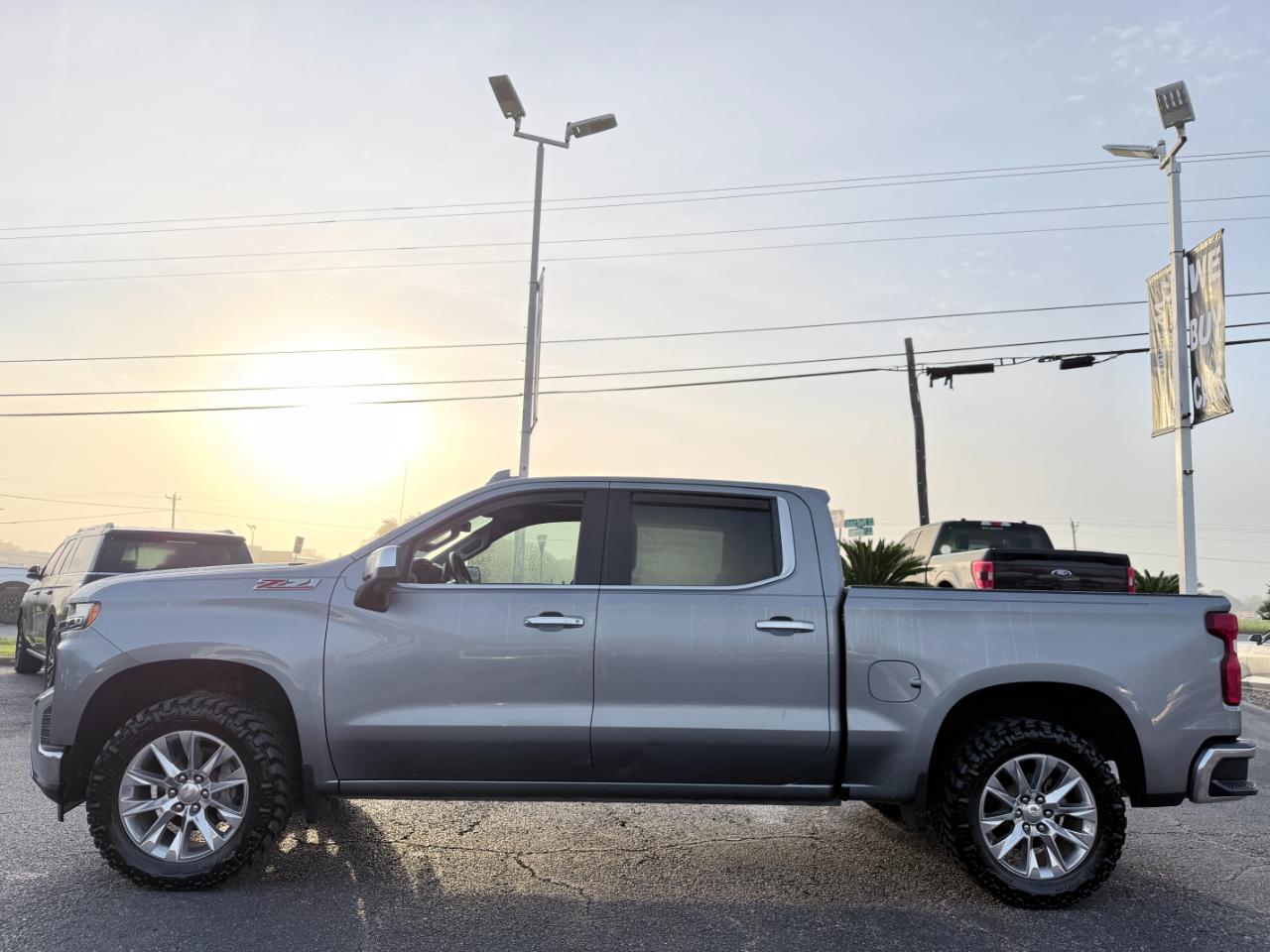 Chevrolet Silverado 1500 4WD Crew Cab 147" LTZ 2020