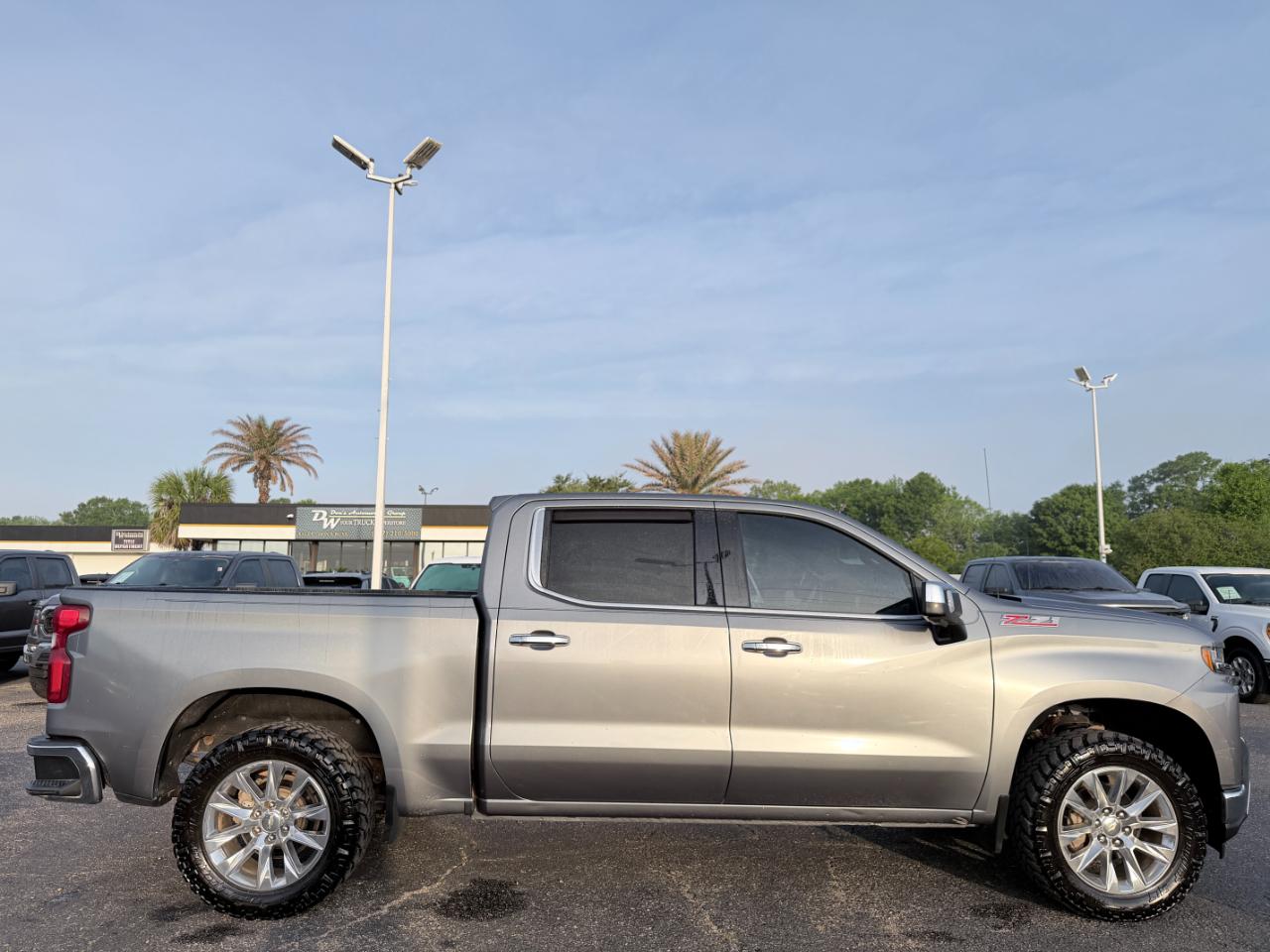Chevrolet Silverado 1500 4WD Crew Cab 147" LTZ 2020