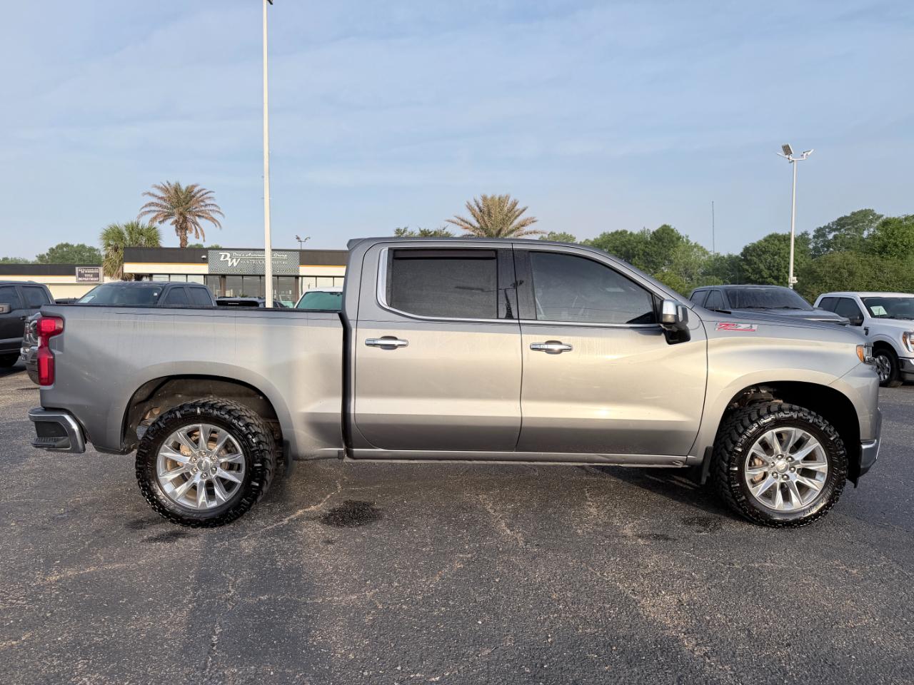 Chevrolet Silverado 1500 4WD Crew Cab 147" LTZ 2020
