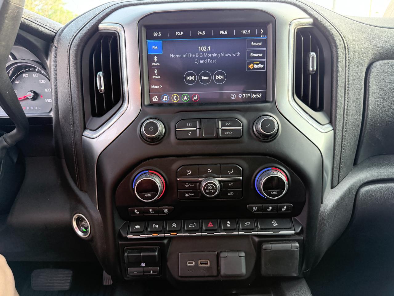 Chevrolet Silverado 1500 4WD Crew Cab 147" LTZ 2020