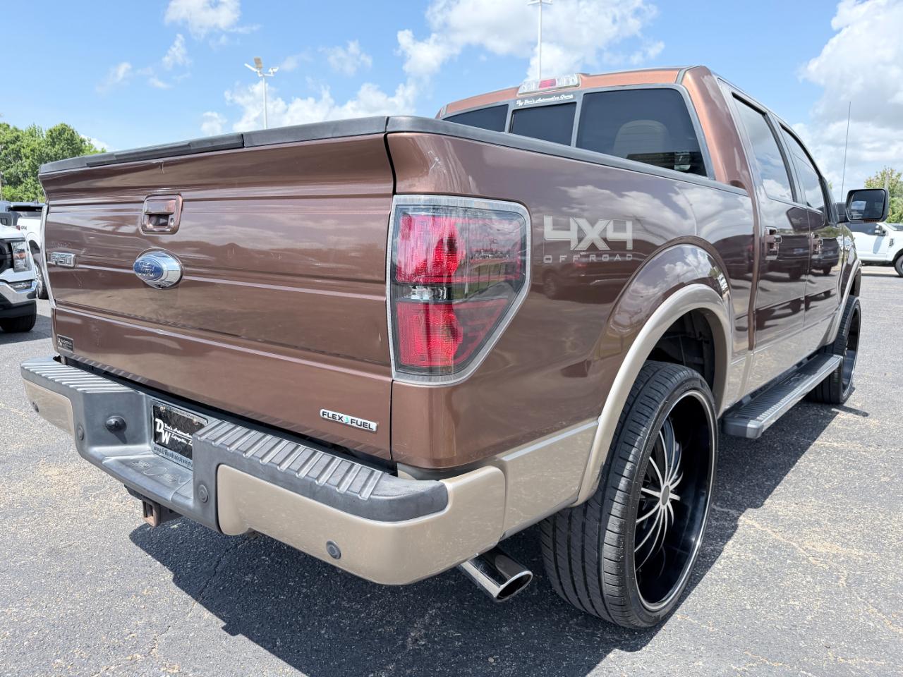 Ford F-150 4WD SuperCrew 145" Lariat 2012