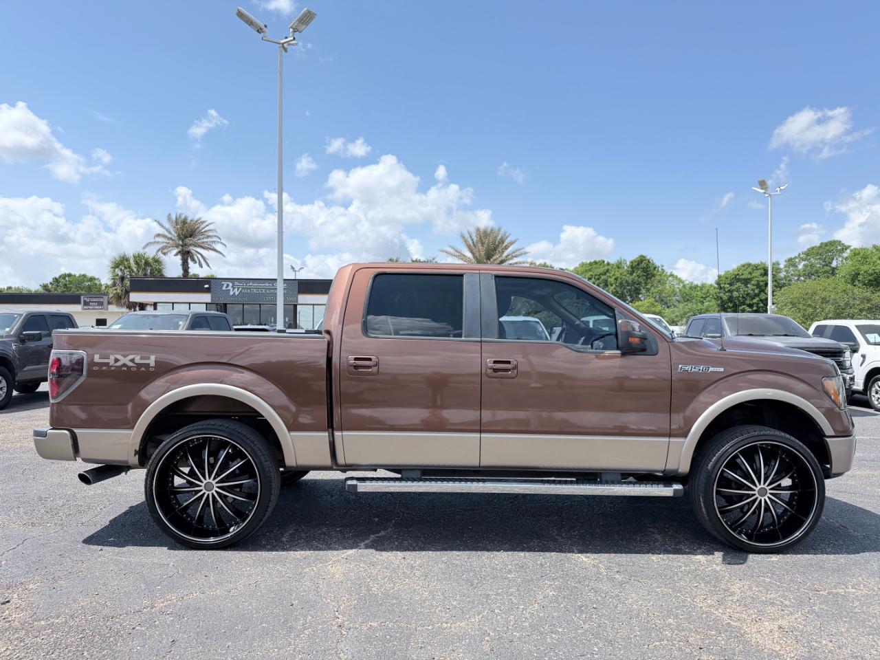 Ford F-150 4WD SuperCrew 145" Lariat 2012