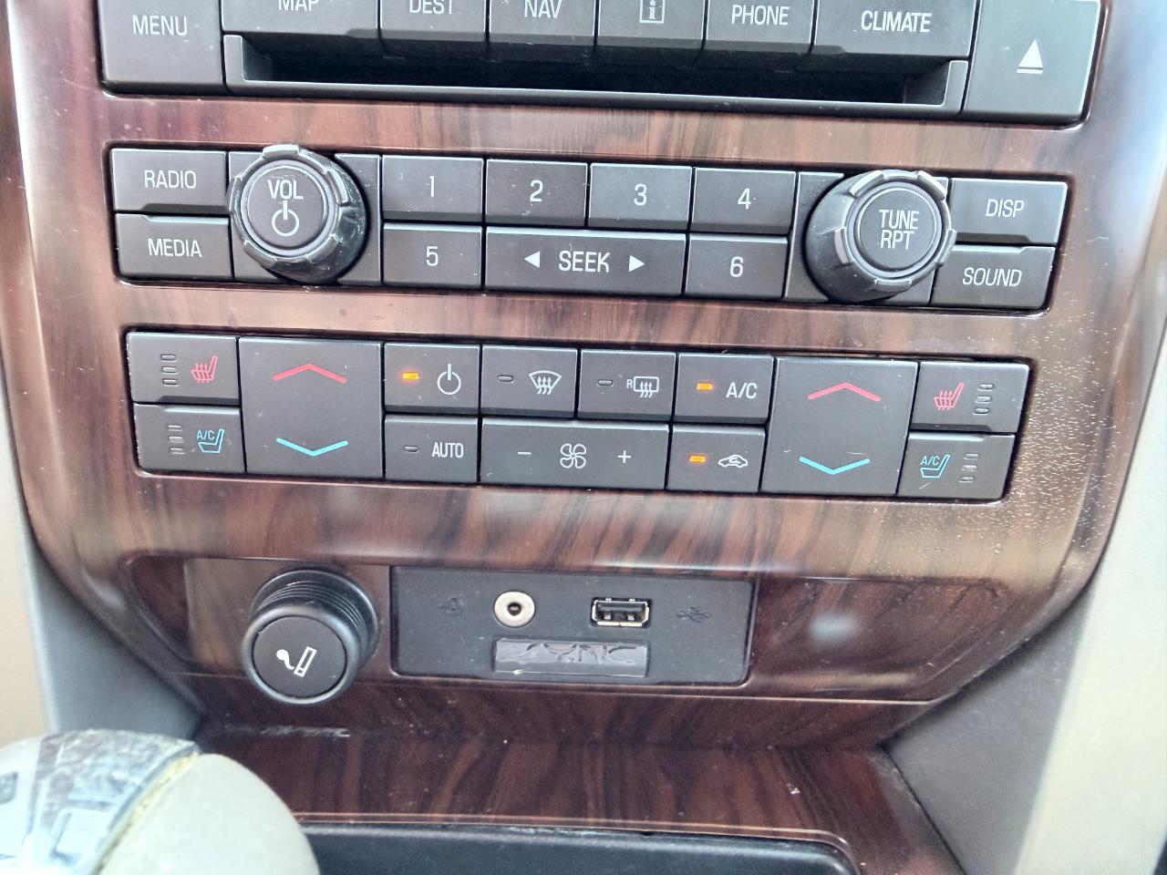 Ford F-150 4WD SuperCrew 145" Lariat 2012