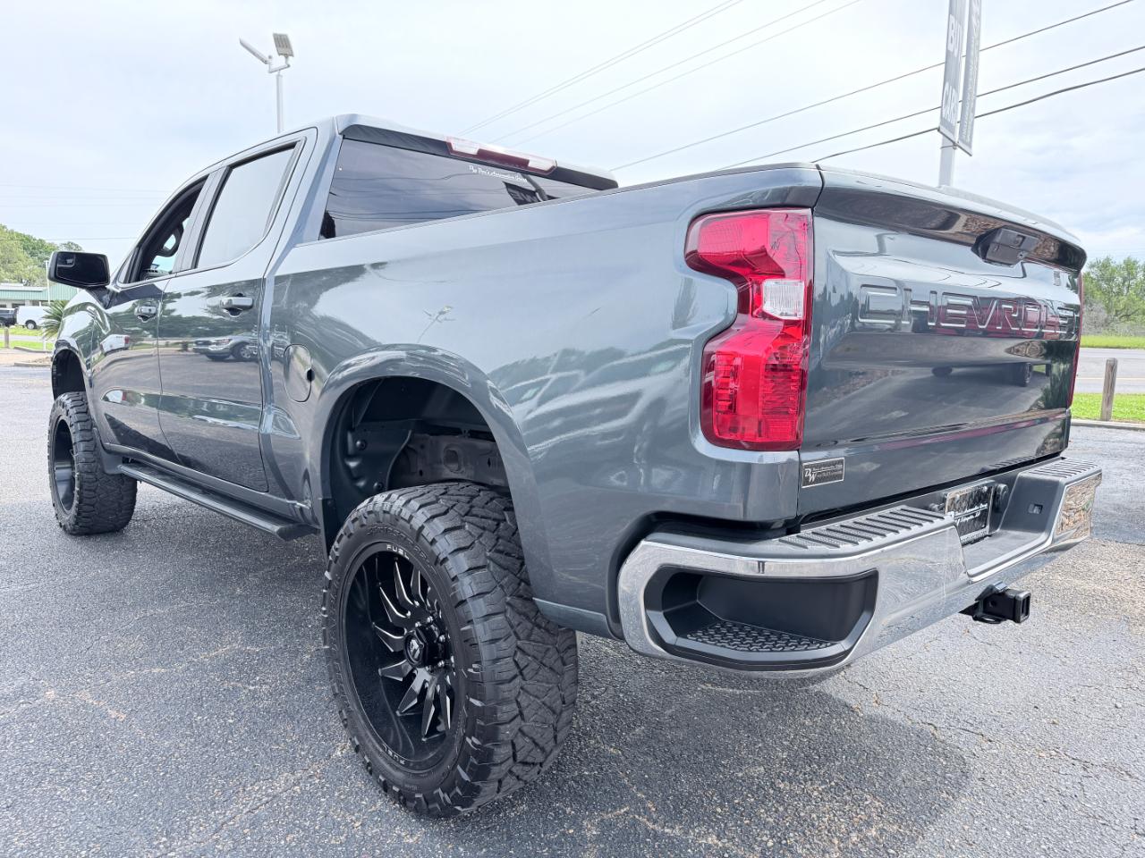 Chevrolet Silverado 1500 4WD Crew Cab 147" LT w/1LT 2021