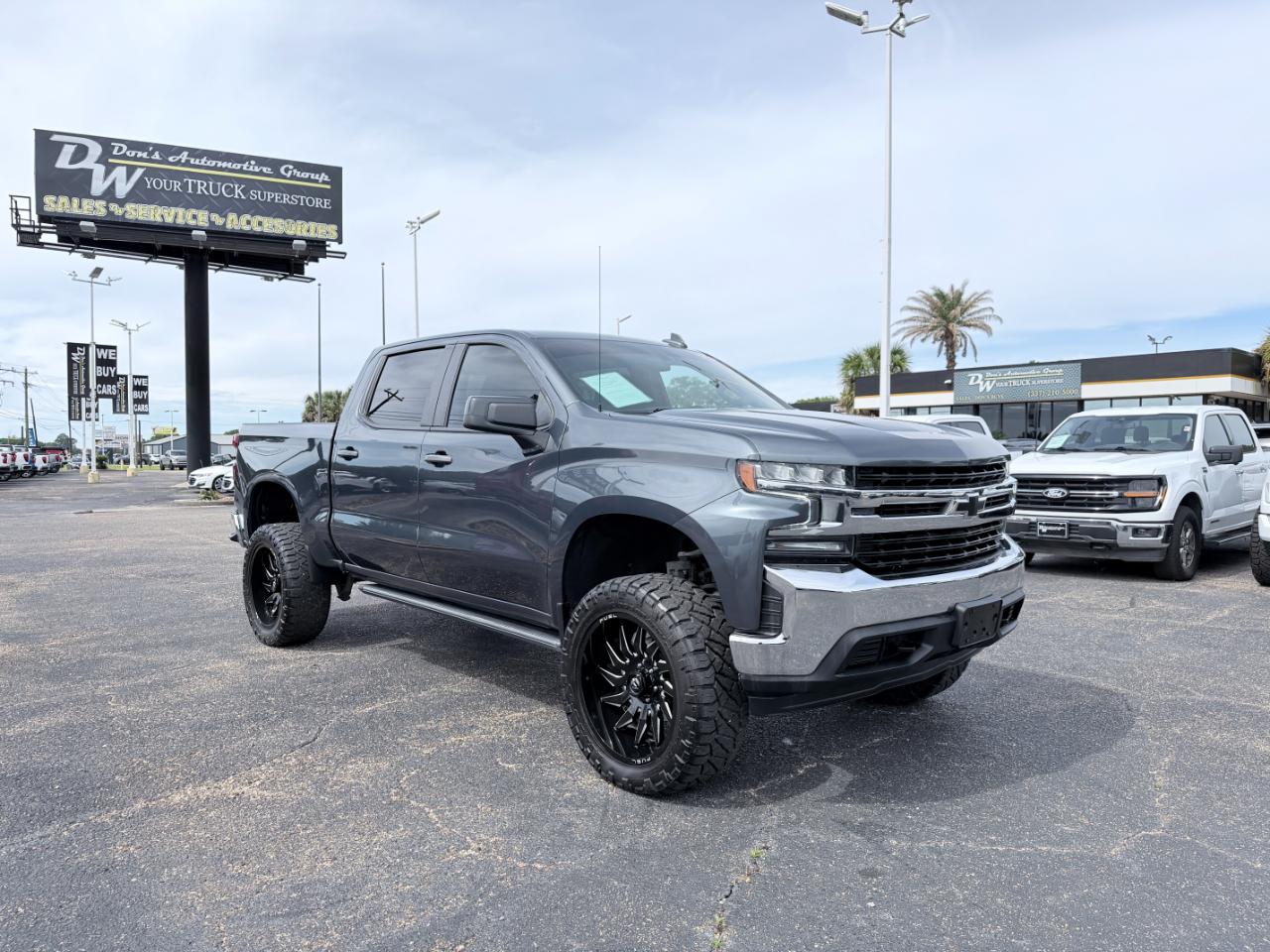 Chevrolet Silverado 1500 4WD Crew Cab 147" LT w/1LT 2021