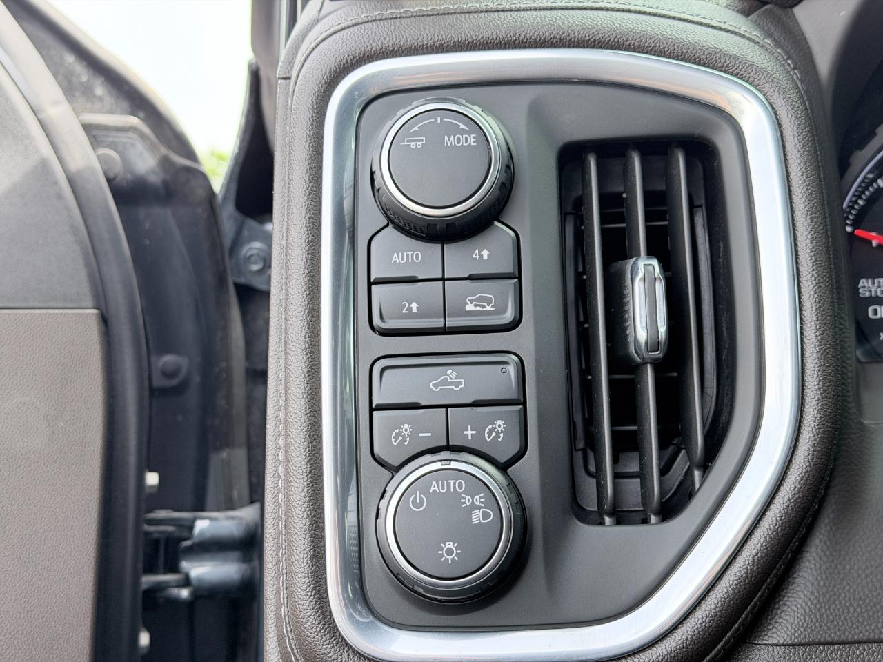 Chevrolet Silverado 1500 4WD Crew Cab 147" LT w/1LT 2021