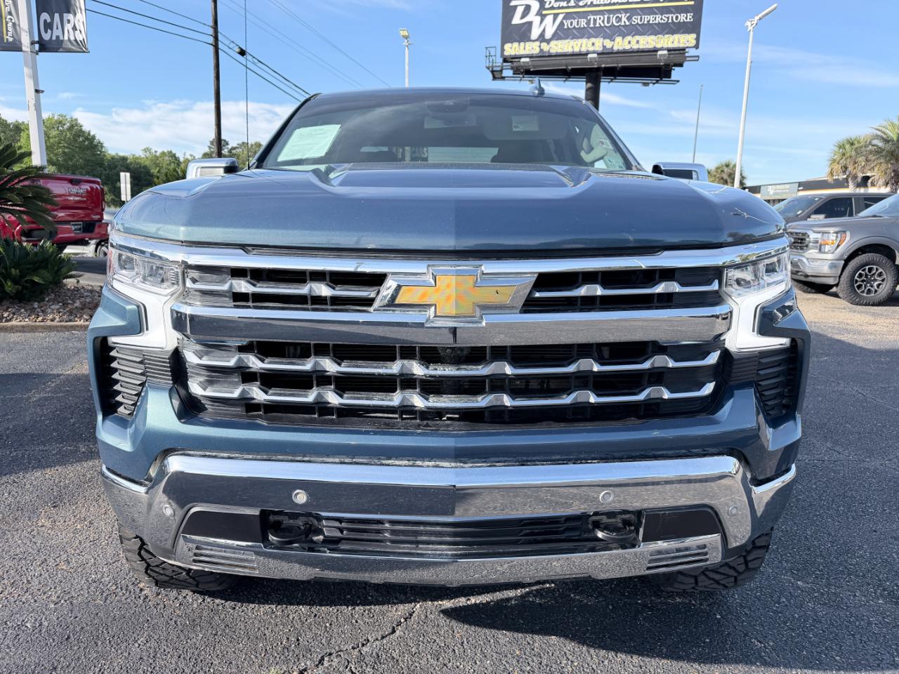 Chevrolet Silverado 1500 4WD Crew Cab 147" LTZ 2024