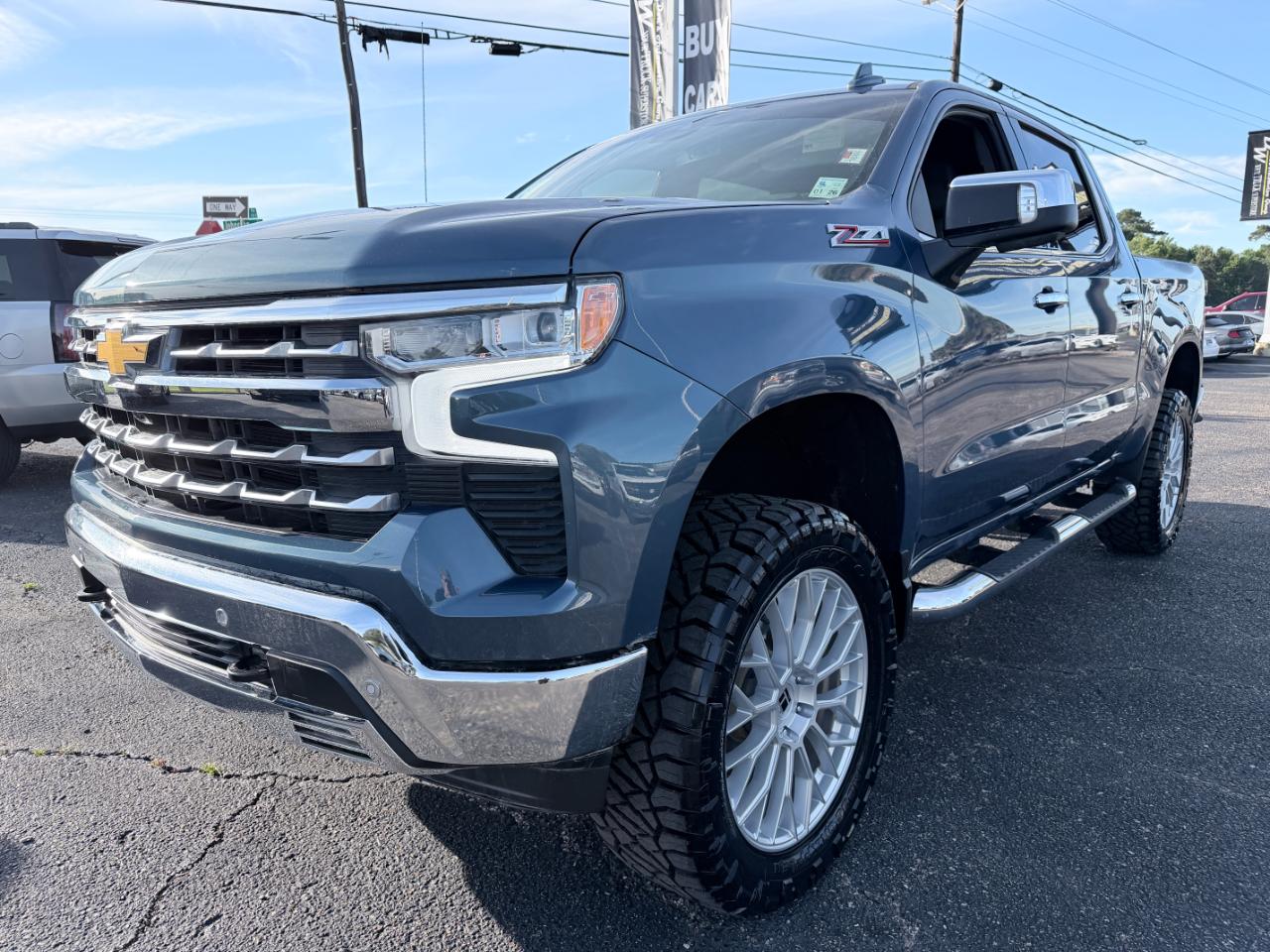 Chevrolet Silverado 1500 4WD Crew Cab 147" LTZ 2024