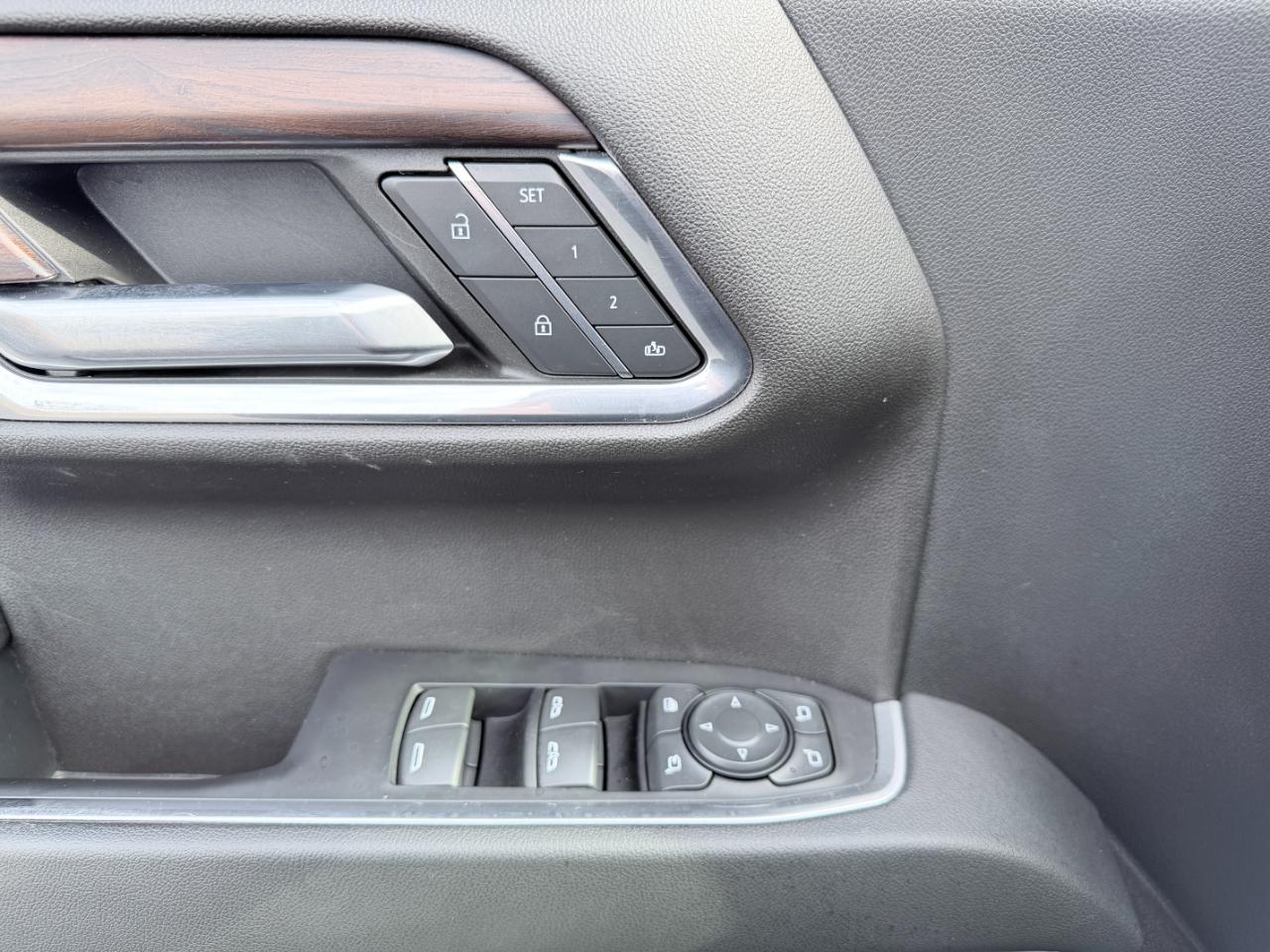 GMC Sierra 1500 2WD Crew Cab 147" SLT 2022