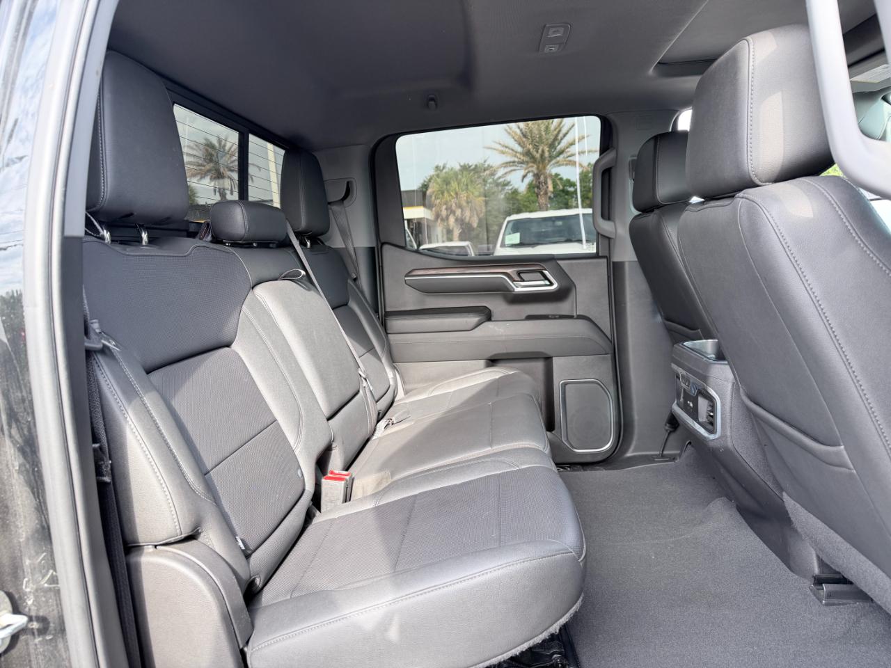 GMC Sierra 1500 2WD Crew Cab 147" SLT 2022