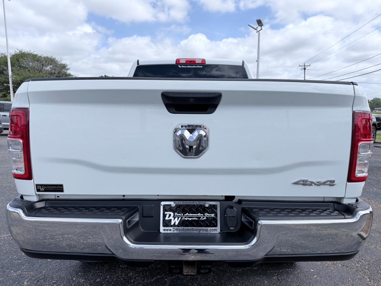 RAM 2500 Tradesman 4x4 Crew Cab 6'4" Box 2024