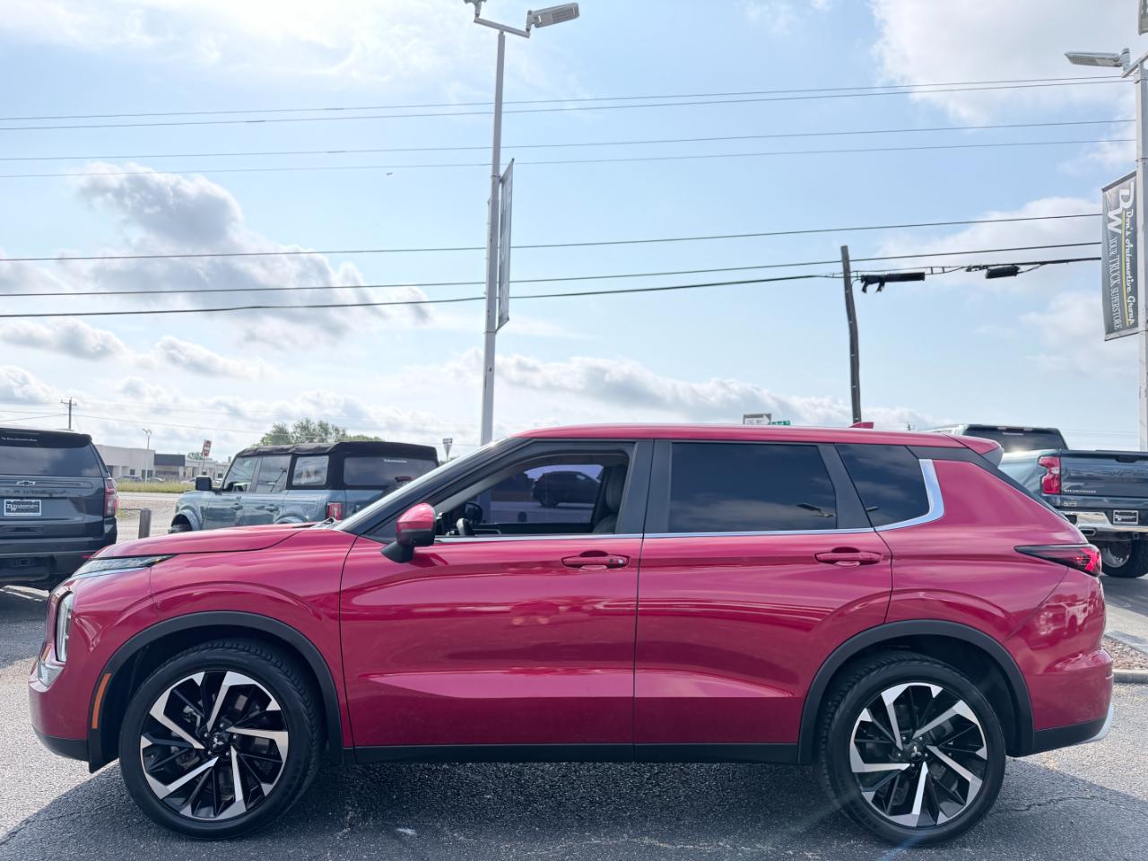 Mitsubishi Outlander SE FWD 2023