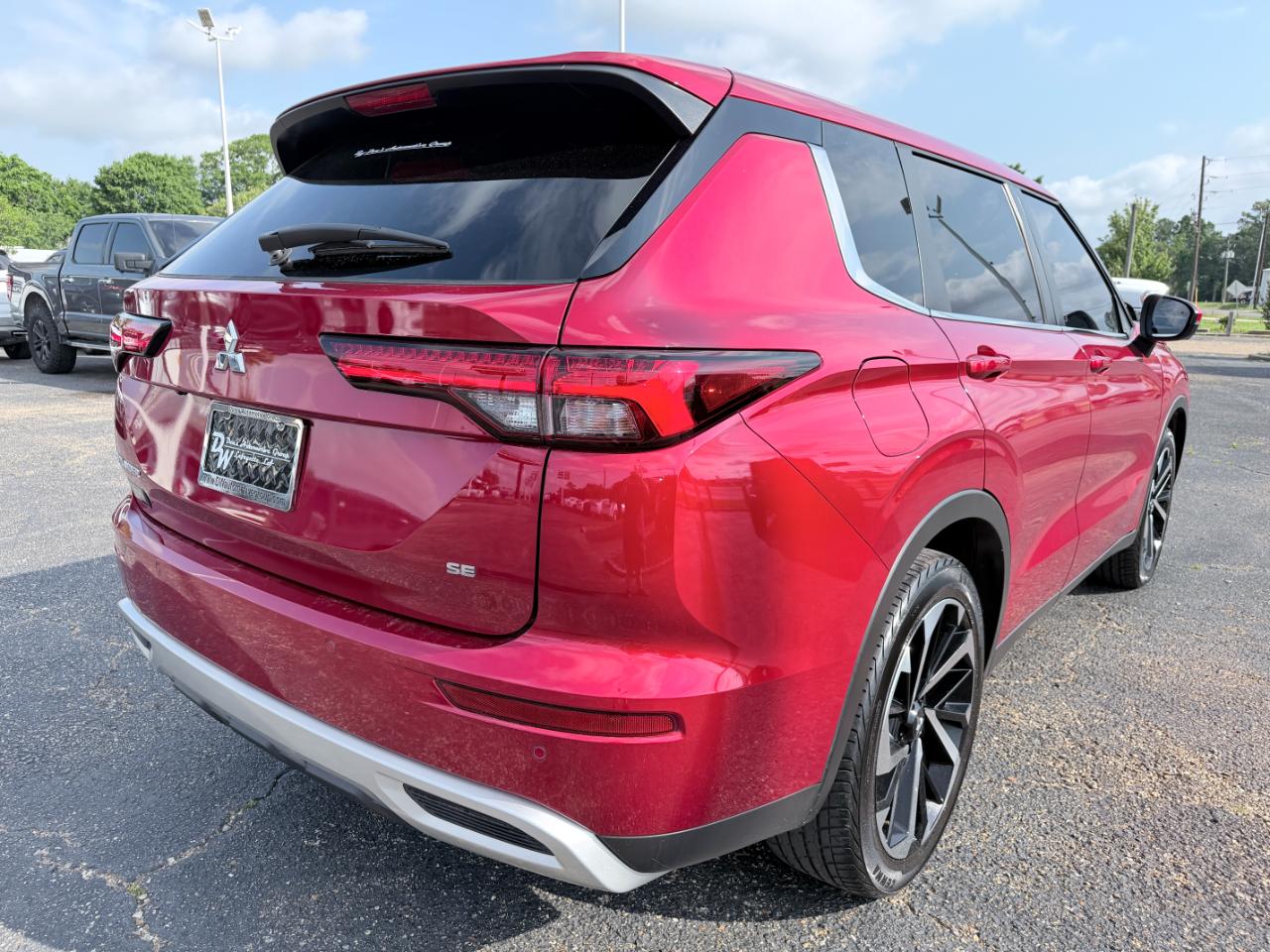 Mitsubishi Outlander SE FWD 2023