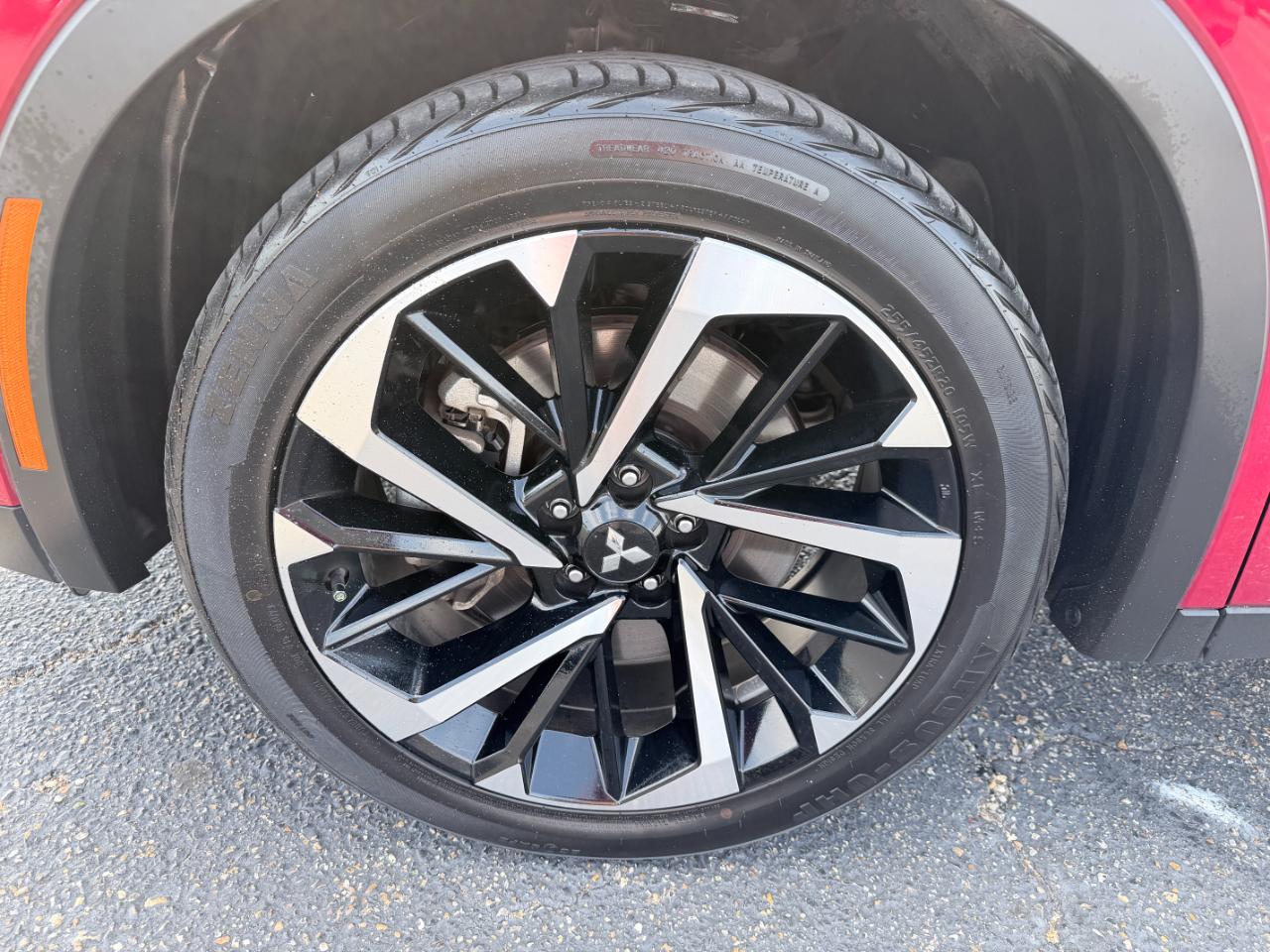 Mitsubishi Outlander SE FWD 2023