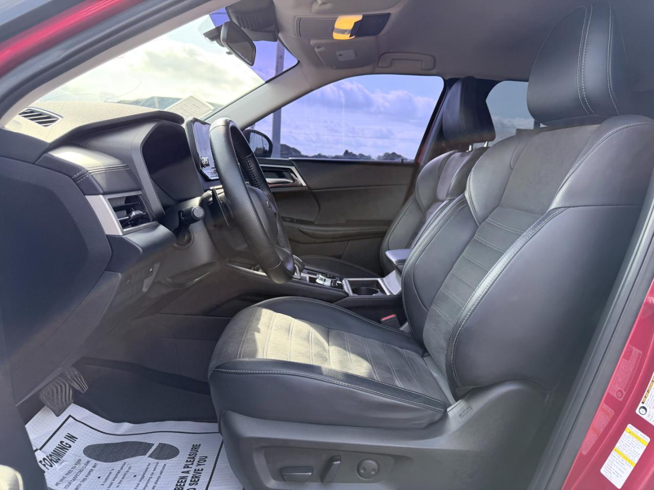 Mitsubishi Outlander SE FWD 2023