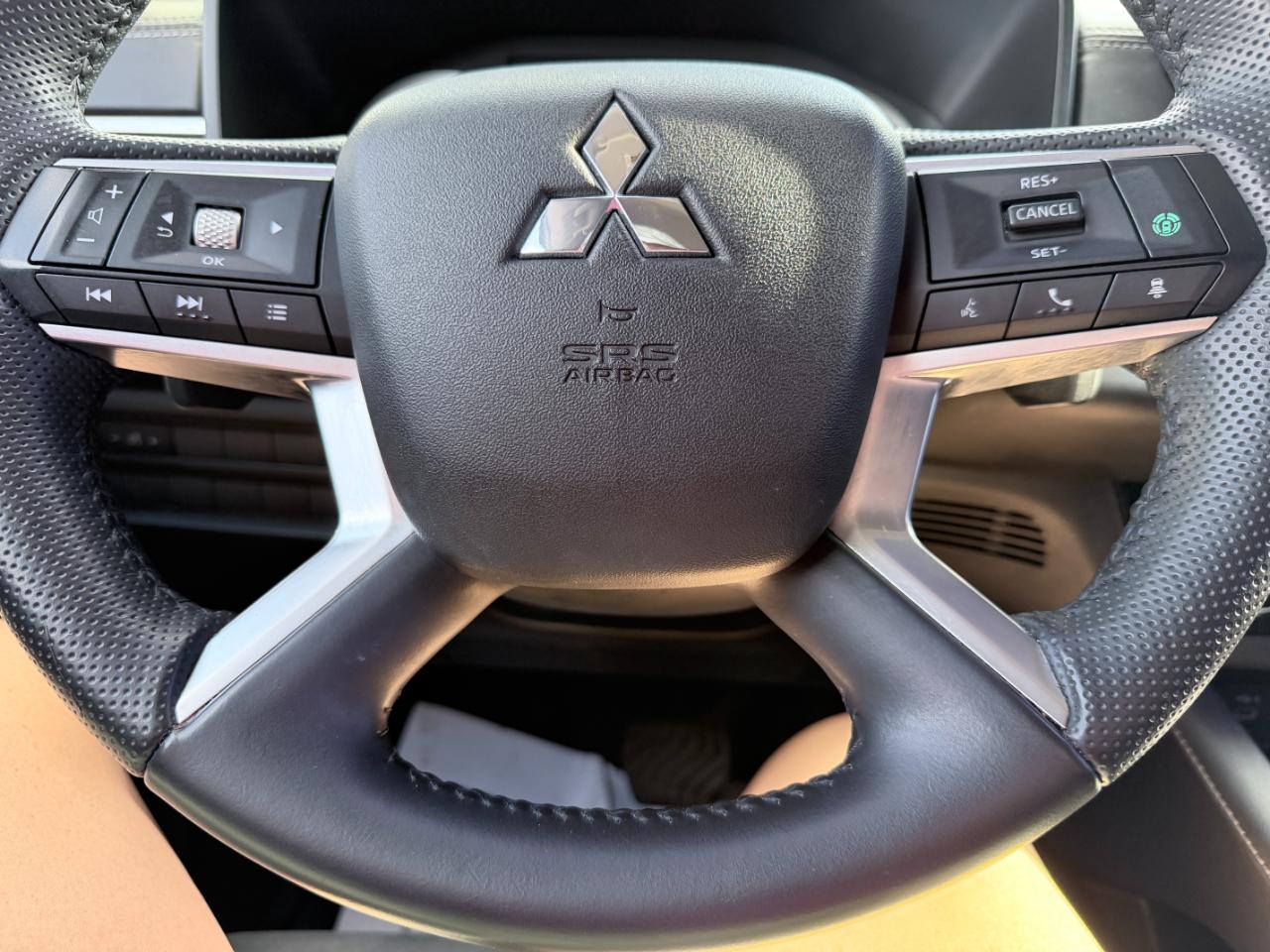 Mitsubishi Outlander SE FWD 2023
