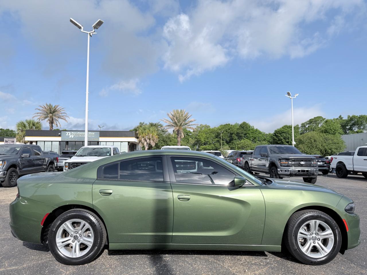 Dodge Charger SXT RWD 2022