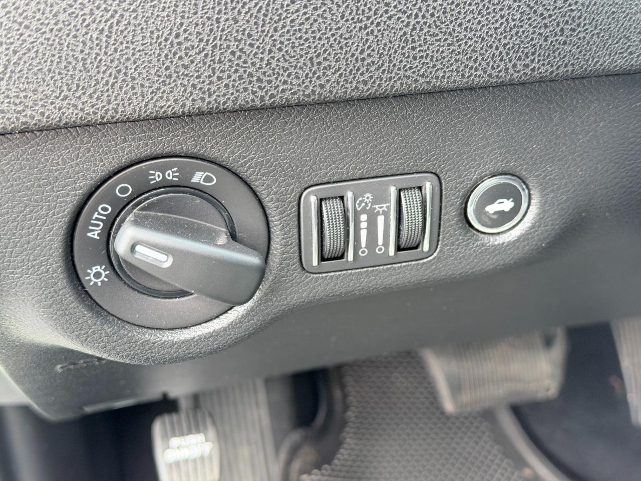 Dodge Charger SXT RWD 2022