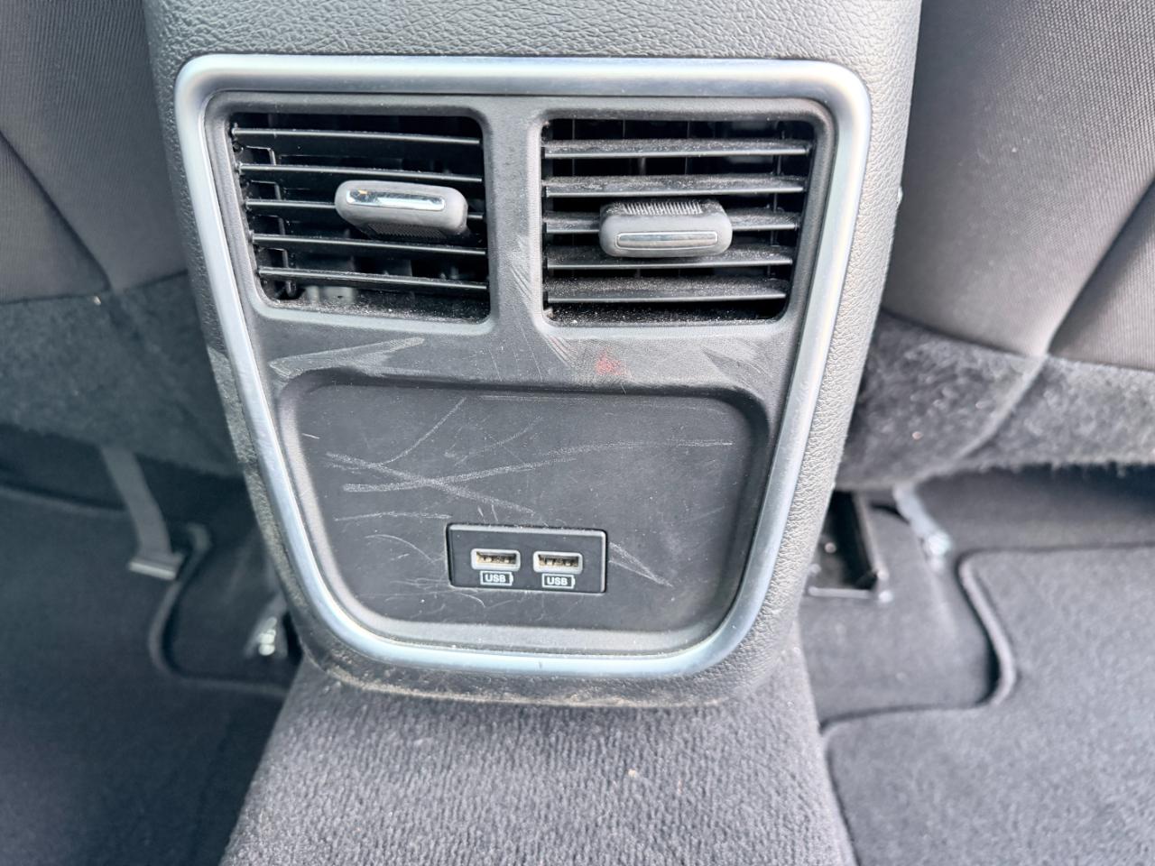 Dodge Charger SXT RWD 2022