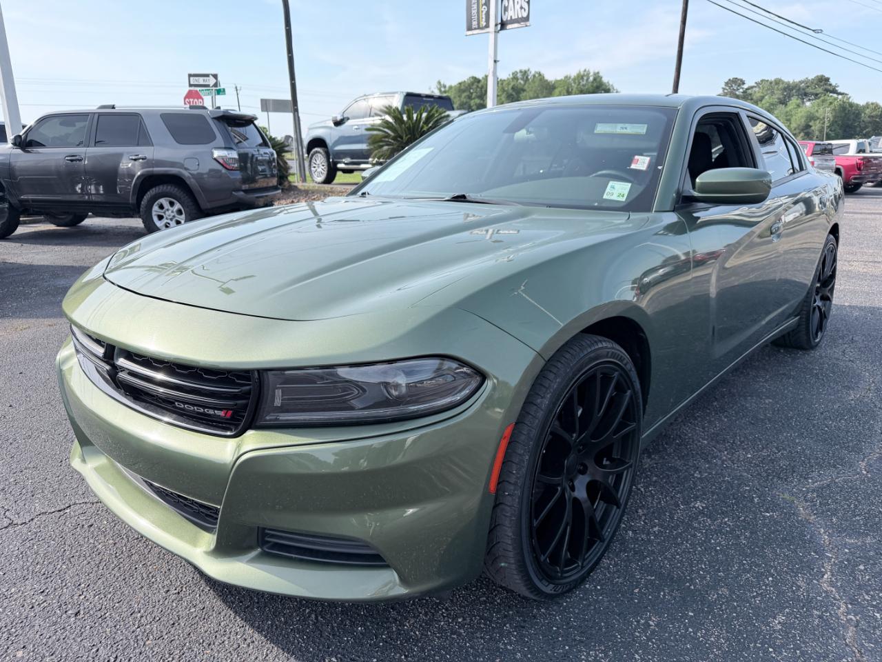 Dodge Charger SXT RWD 2022