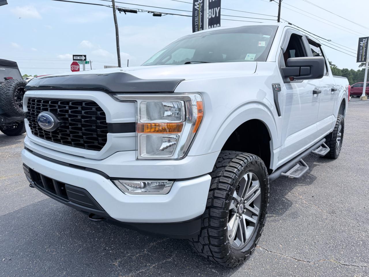 Ford F-150 STX 4WD SuperCrew 5.5' Box 2022