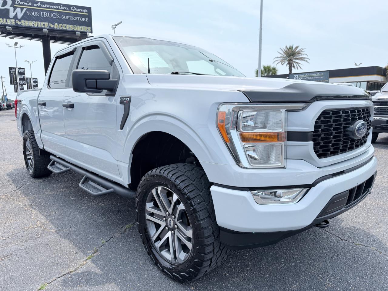 Ford F-150 STX 4WD SuperCrew 5.5' Box 2022