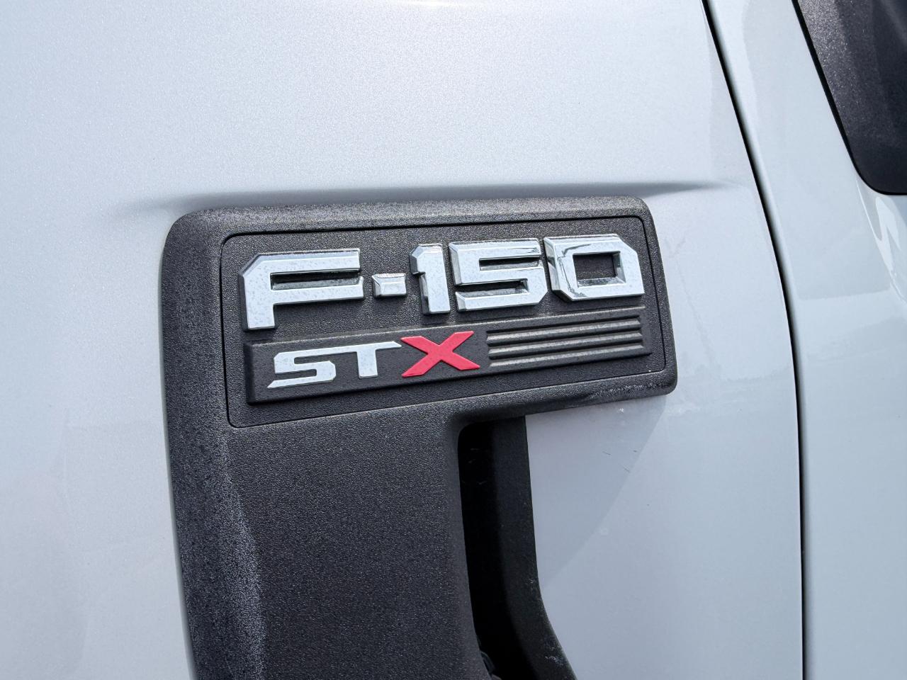 Ford F-150 STX 4WD SuperCrew 5.5' Box 2022