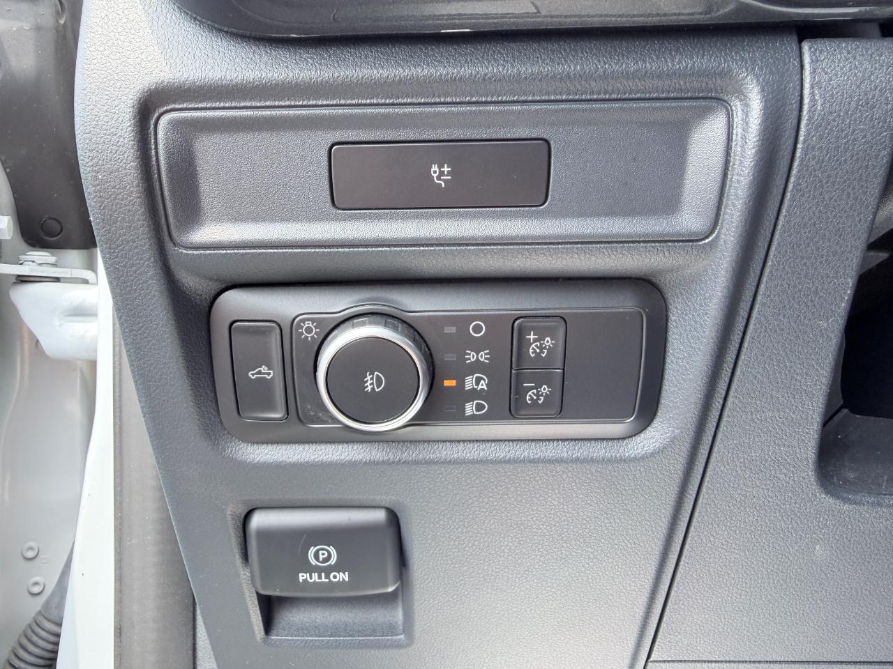 Ford F-150 STX 4WD SuperCrew 5.5' Box 2022