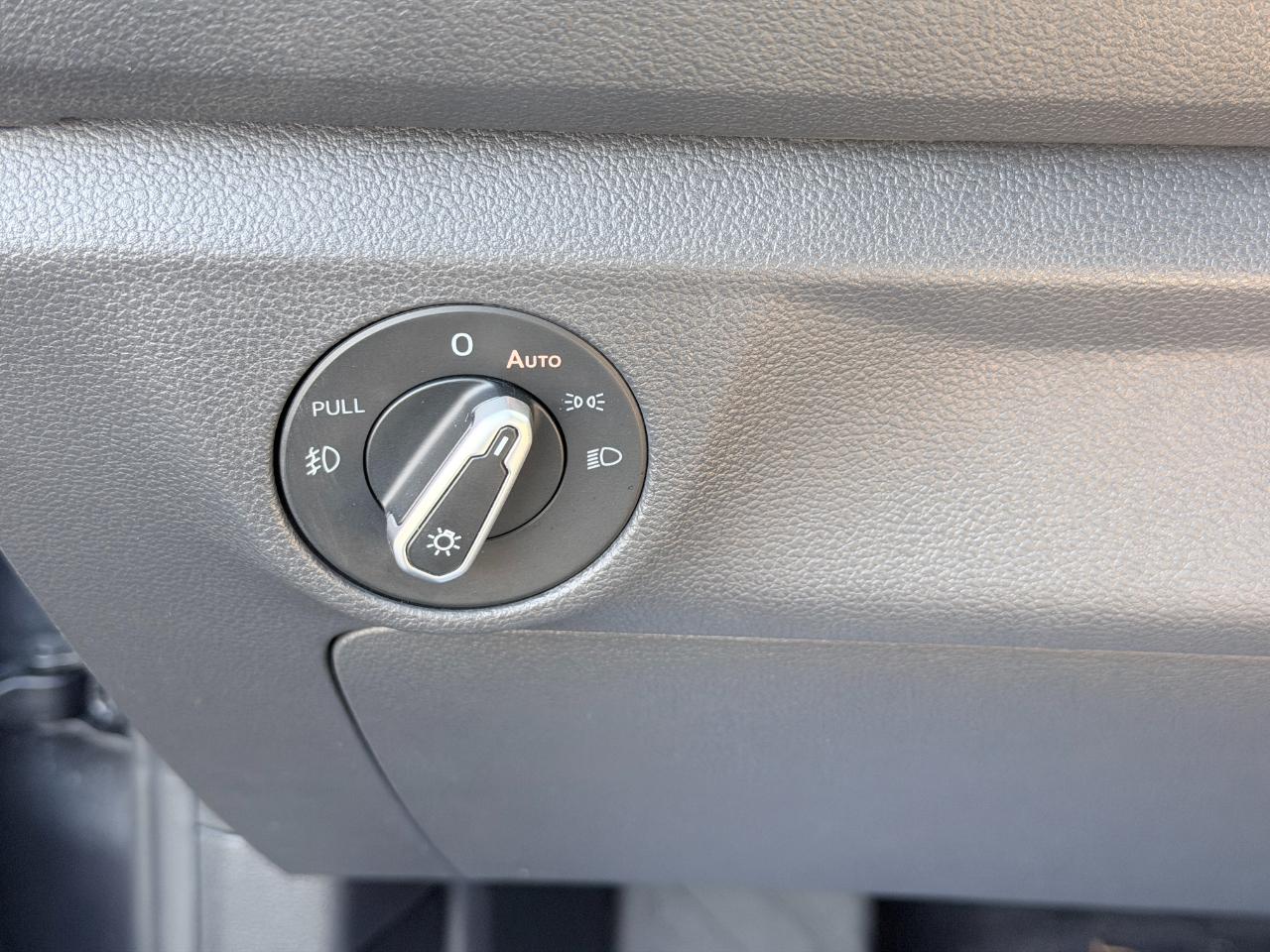 Volkswagen Jetta R-Line Auto 2021