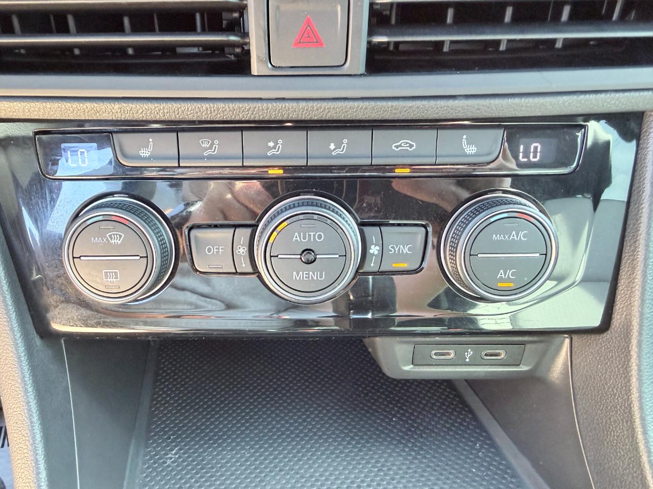 Volkswagen Jetta R-Line Auto 2021