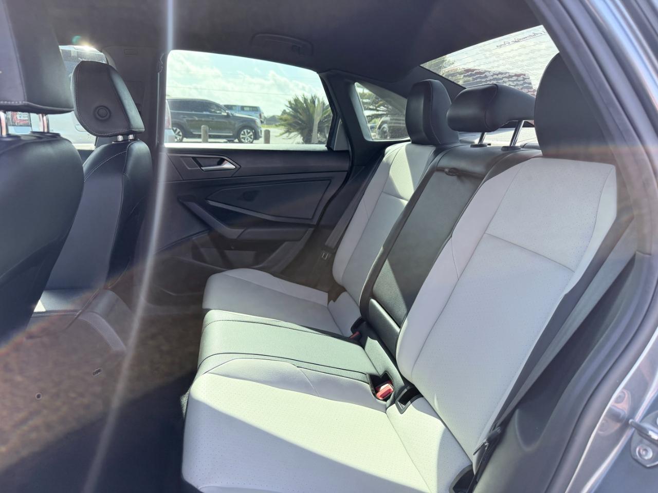 Volkswagen Jetta R-Line Auto 2021