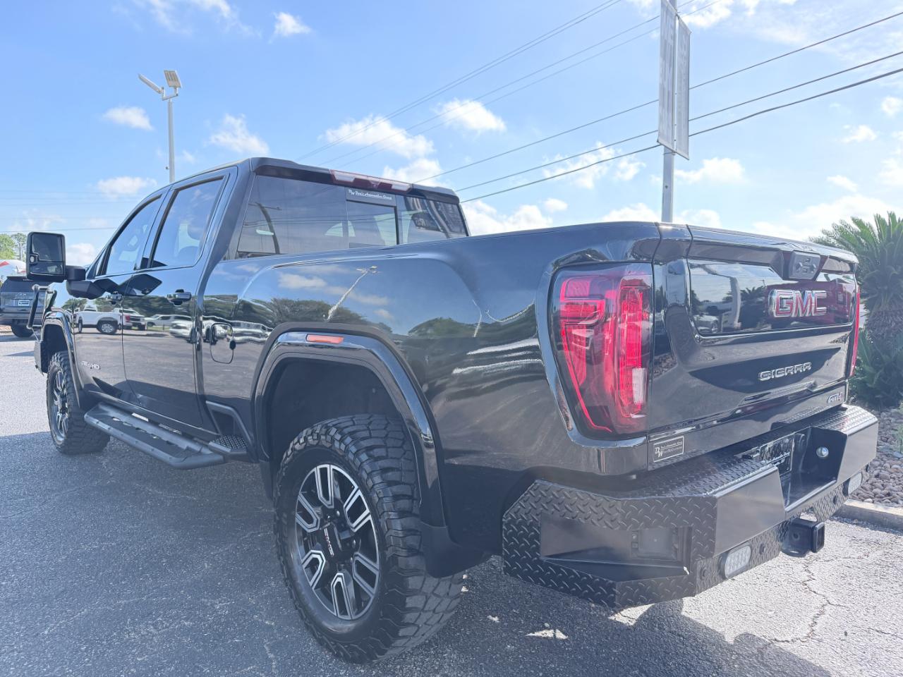 GMC Sierra 2500HD 4WD Crew Cab 159" AT4 2022