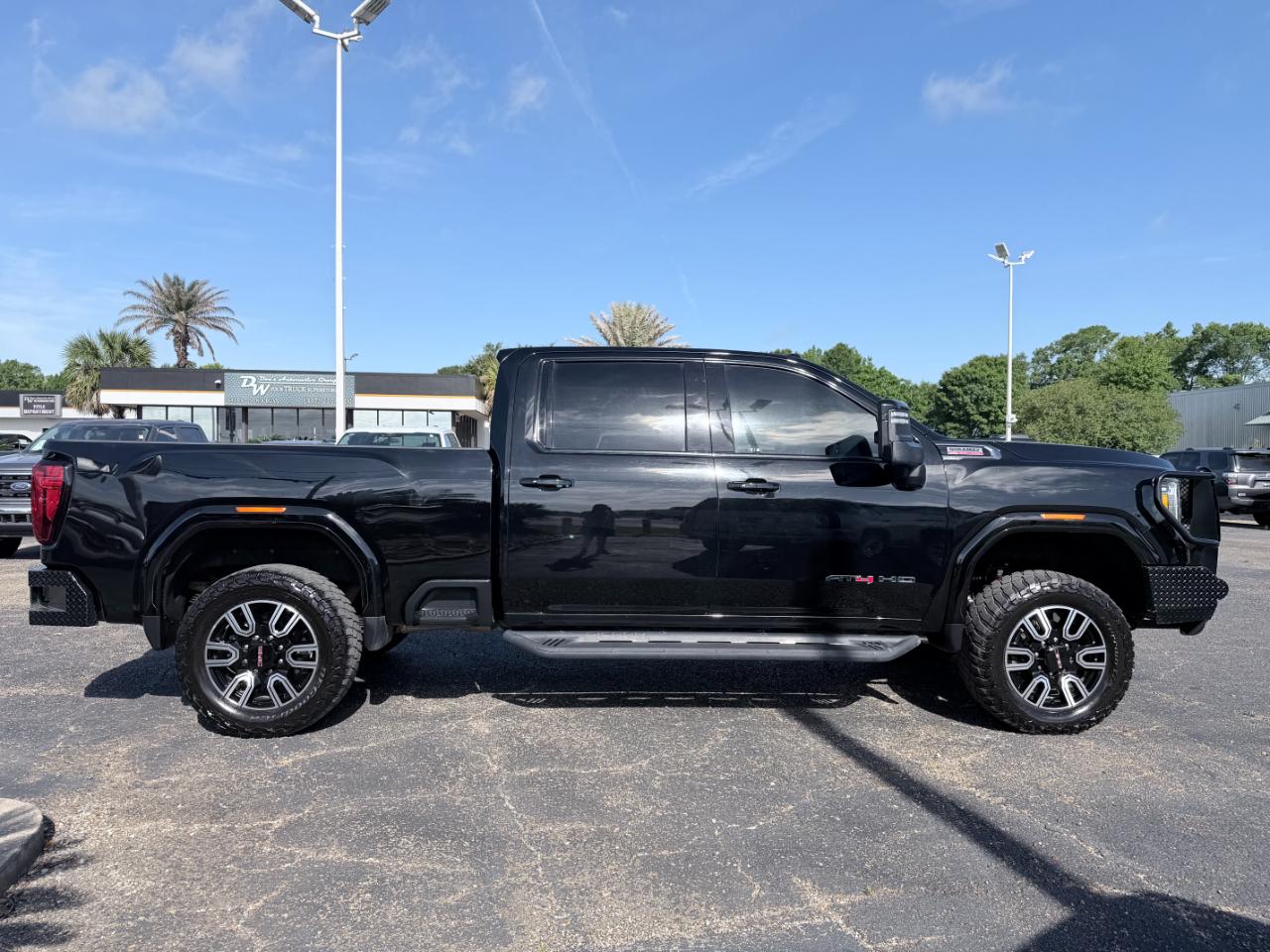 GMC Sierra 2500HD 4WD Crew Cab 159" AT4 2022