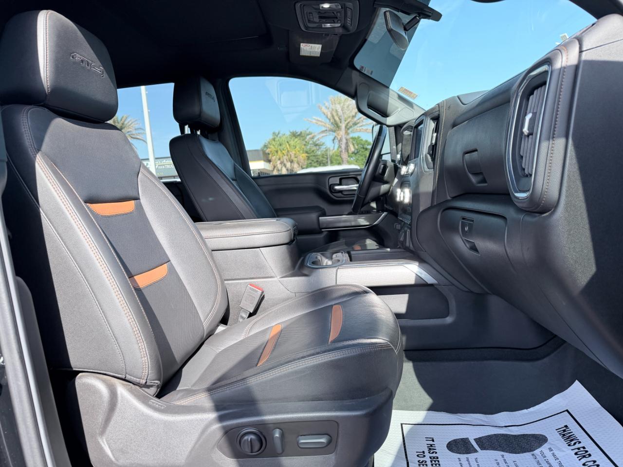 GMC Sierra 2500HD 4WD Crew Cab 159" AT4 2022