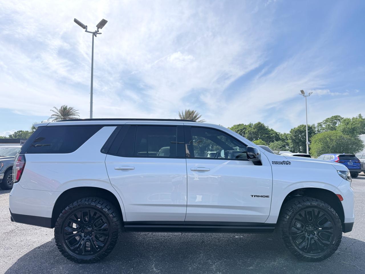 Chevrolet Tahoe 4WD 4dr High Country 2022