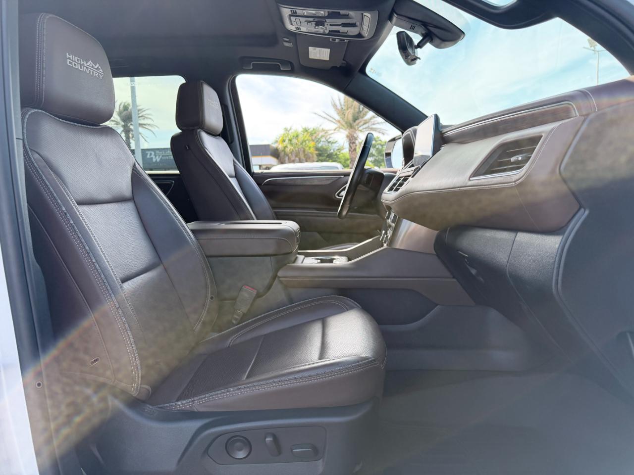 Chevrolet Tahoe 4WD 4dr High Country 2022